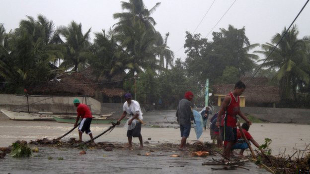 [-]Philippines:[-]đã[-]có[-]ít[-]nhất[-]21[-]người[-]chết[-]do[-]bão[-]Hagupit